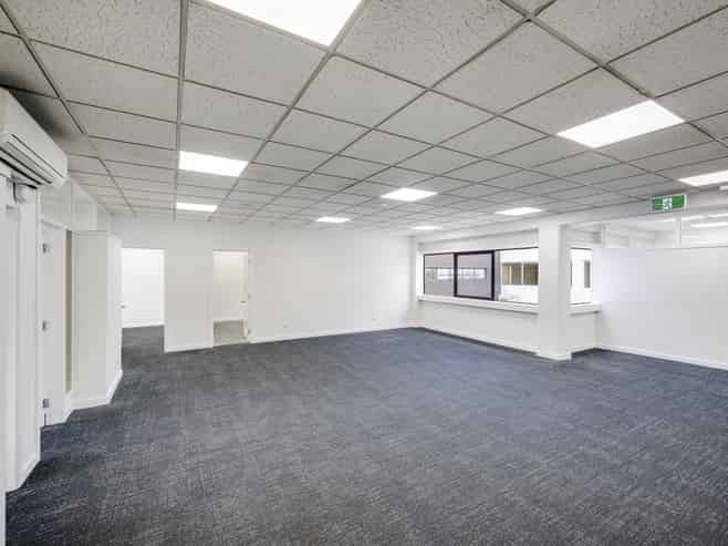 Refurbished office on Vautier Street