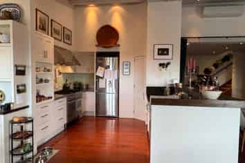 Hawkes Bay - Address withheld