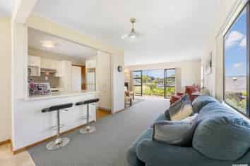 4 Merehai Place, Snells Beach