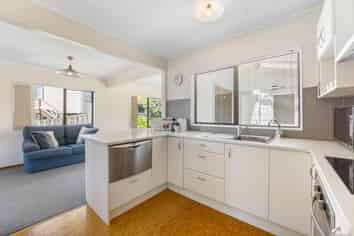 4 Merehai Place, Snells Beach