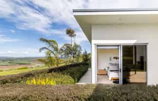 2538 State Highway 50, Roys Hill