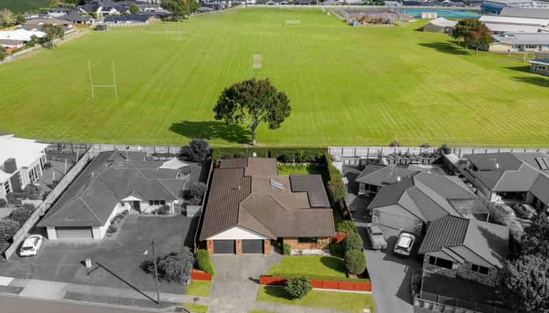 18 Alva Glen Place, Pyes Pa