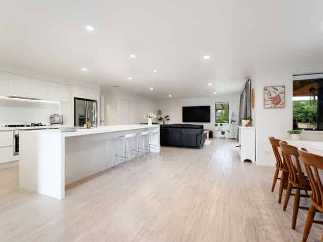 18 Alva Glen Place, Pyes Pa