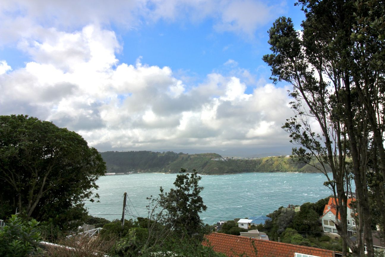 Lovely one bedroom with sea views - Widok 4