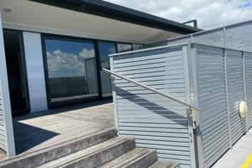 9/228 Edmonton Road, Te Atatu South