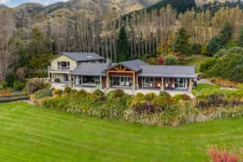 Accommodation Retreat + Event Venue