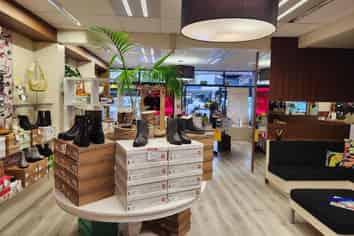 Fabulous Retail Area