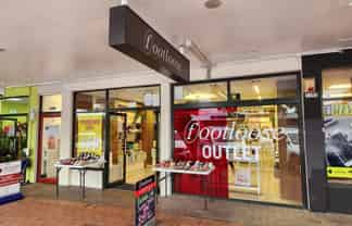 Fabulous Retail Area