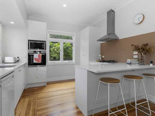 8 Hammond Street, Hamilton Central