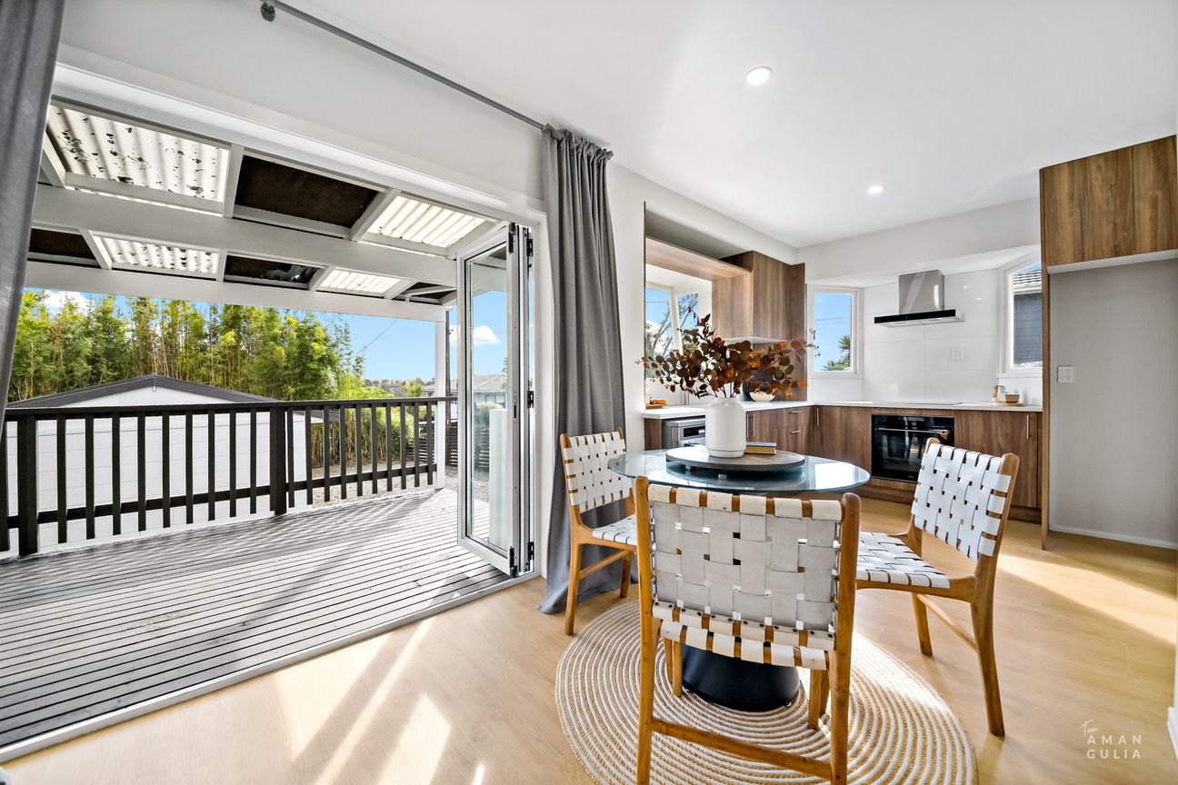 Renovated, Ready & Packed with Potential on 814sqm – další