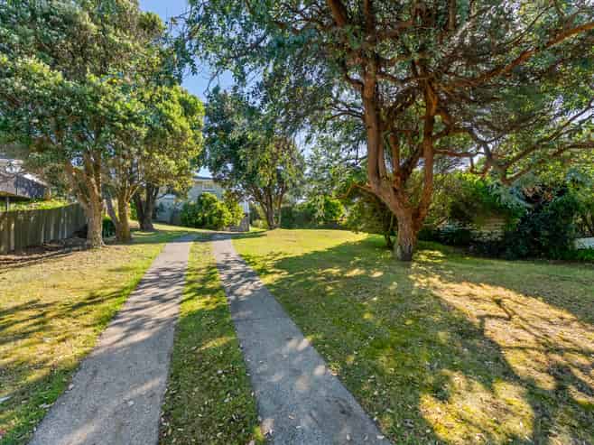 49 William Street, Waikanae Beach