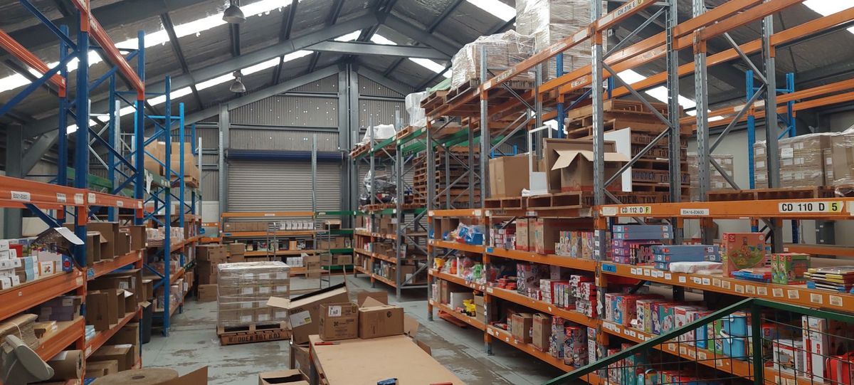 A well-located versatile commercial building - Ansicht 2