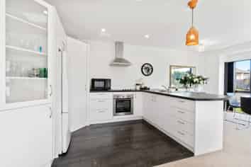 54 Ashmore Park, Carterton