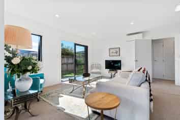 54 Ashmore Park, Carterton