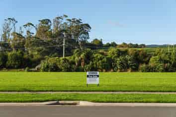 25 Mangamoteo Street, Lytton West