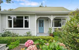 30 Elm Grove, Linwood