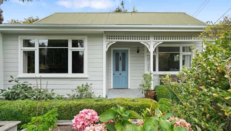 30 Elm Grove, Linwood