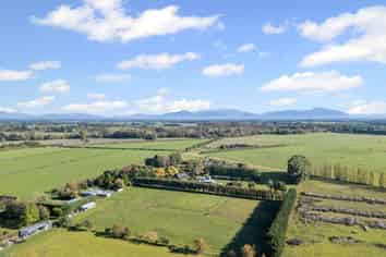 400 Racecourse Road, Allenton