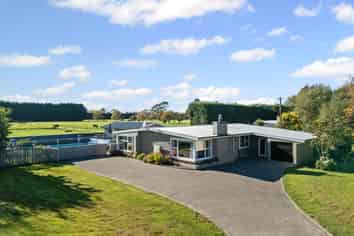 400 Racecourse Road, Allenton