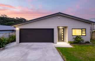 12 Moonsail Drive, Whitby