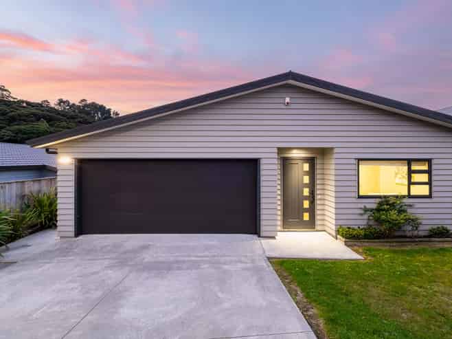 12 Moonsail Drive, Whitby