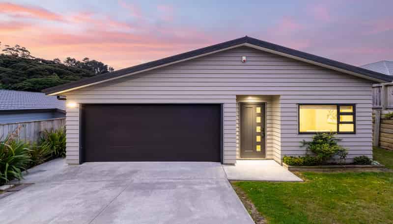 12 Moonsail Drive, Whitby