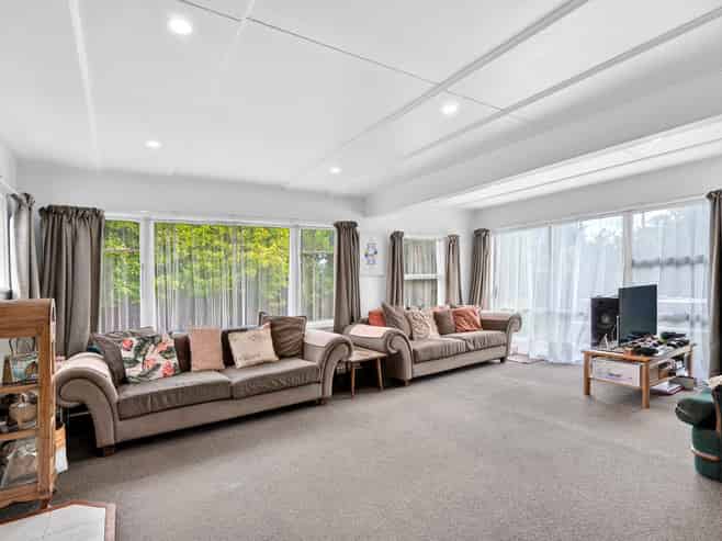 5 Reeves Street, Stoke