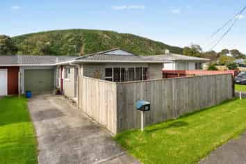 22 Buckley Grove, Paraparaumu