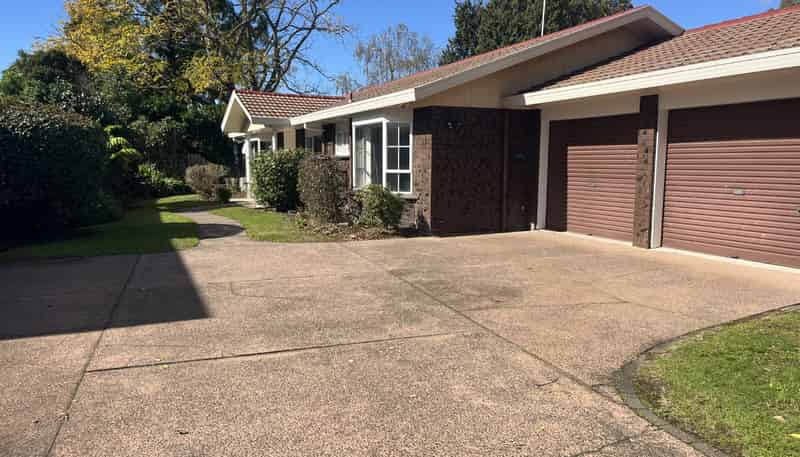 8 McInnes Place, Queenwood