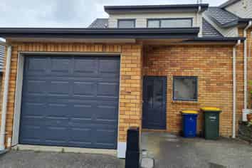 126/172 McLeod Rd, Te Atatu South