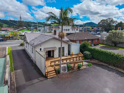 Character Investment - Prime Kensington Location