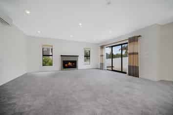 5 Awakirihi Close, Somerville