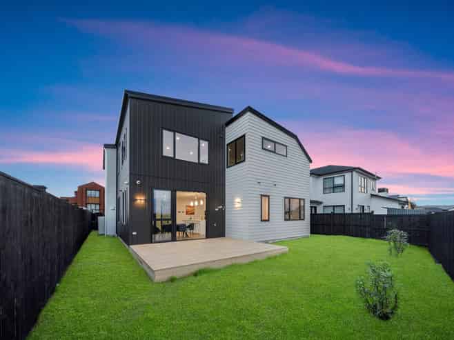 34 Emerald Avenue, Karaka