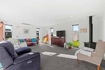 76 Summers Road, Darfield