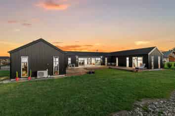 76 Summers Road, Darfield