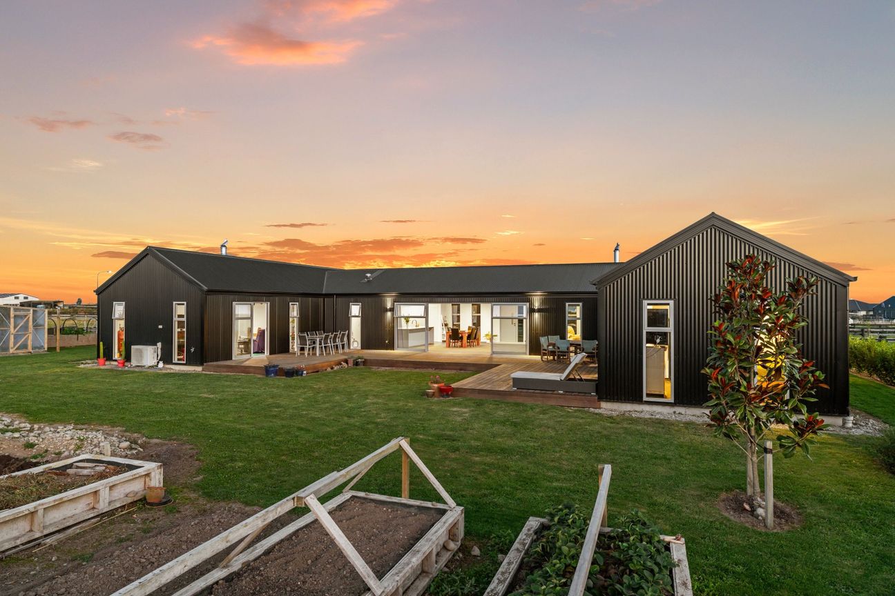 Modern Multi-Generational Living - Vista 3