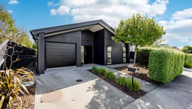 38 Lumbarda Drive, Kumeu