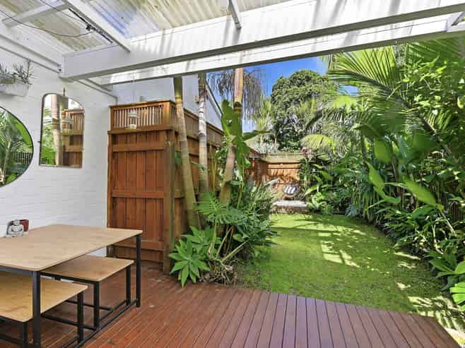 2/56 Beresford Street, Bayswater