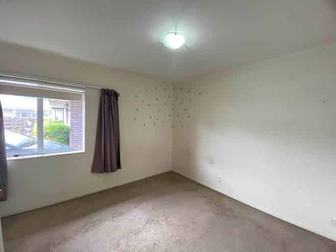 76B Bellevue Road, Brookfield