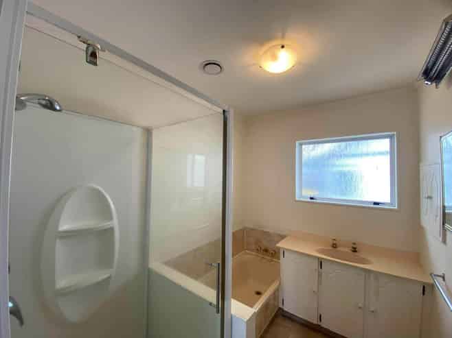 76B Bellevue Road, Brookfield