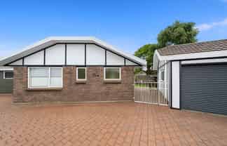76B Bellevue Road, Brookfield