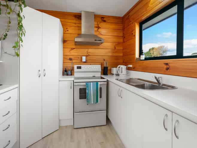 5 Leah Road, Whitianga