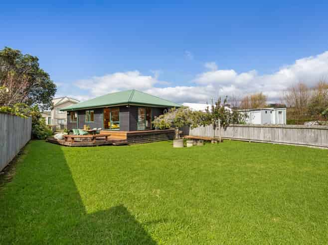 5 Leah Road, Whitianga