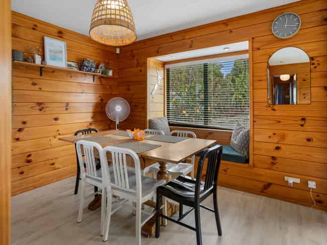 5 Leah Road, Whitianga