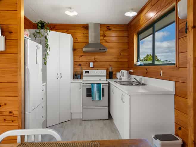 5 Leah Road, Whitianga