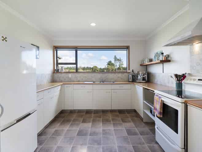 363 Brandon Hall Road, Bulls