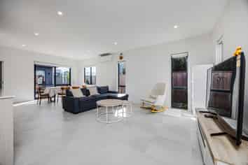 41 Port Way, Rosehill