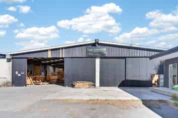Large well price warehouse, office + yard 