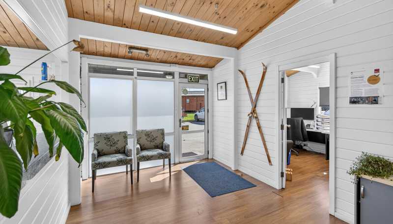 1200 Main North Road, Kainga