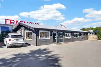 Large well price warehouse, office + yard 